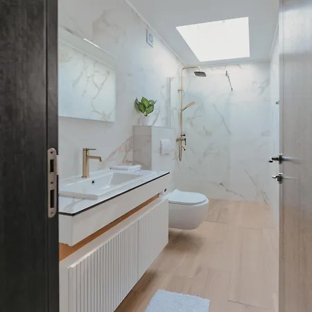 Apartman Adda *
