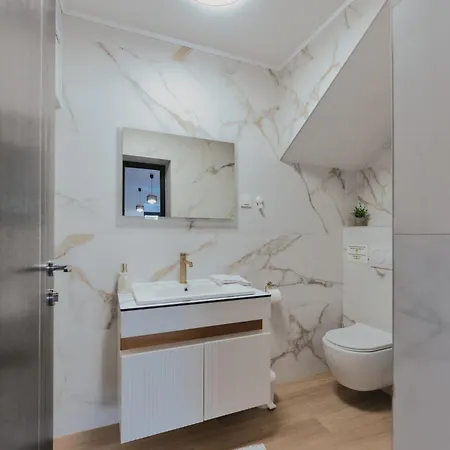 Adda Apartman *