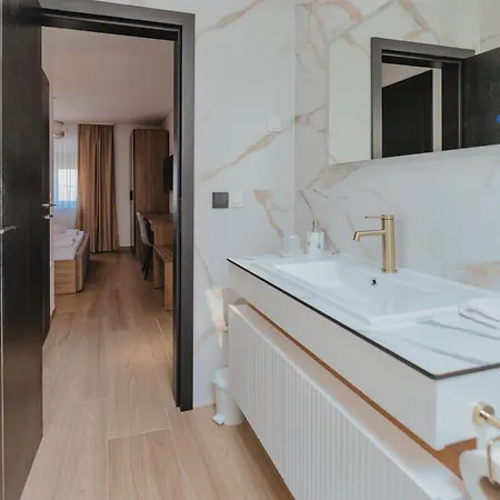 Adda *